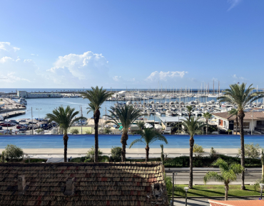 ATICO CENTRICO EN TORREVIEJA